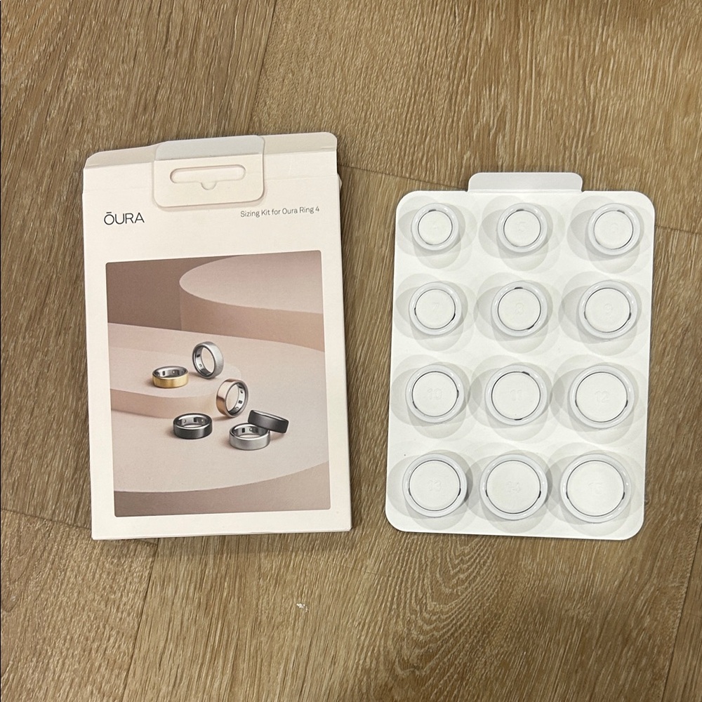 Oura Ring Sizing Kit - White & Beige Packaging